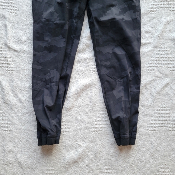 Lululemon Adapted State High-Rise Jogger *28" - Picture 6 of 12